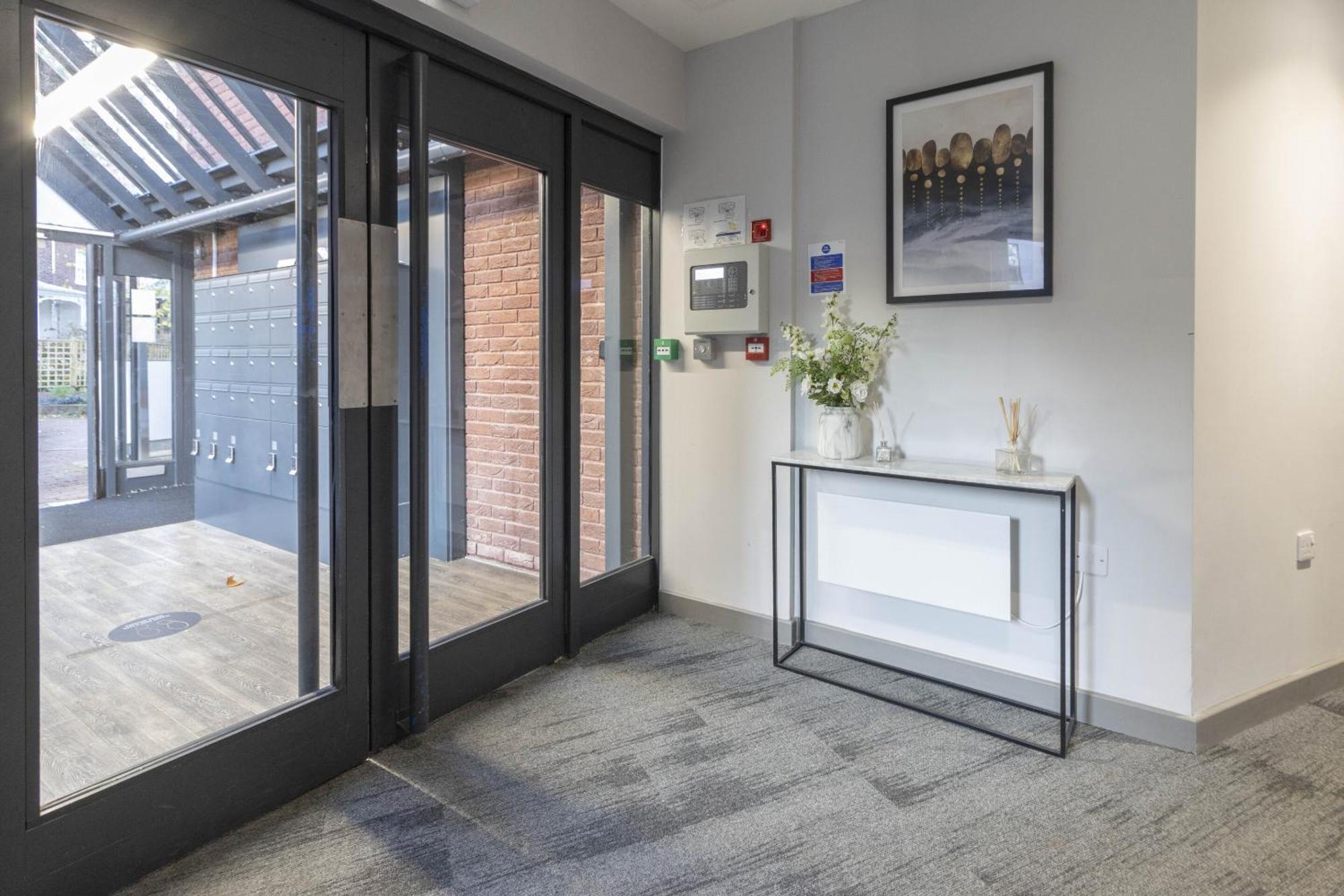 Апартаменты Linacre 11 - Modern 2 Bed Behind The Cathedral With Free Parking And Fast Wifi Эксетер Экстерьер фото